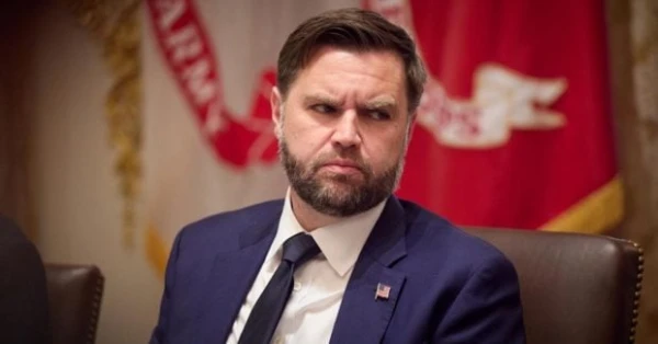 Изображение к статье: Что скрывает Пентагон? Вице-президент Венс ставит под сомнение отчёты ведомства