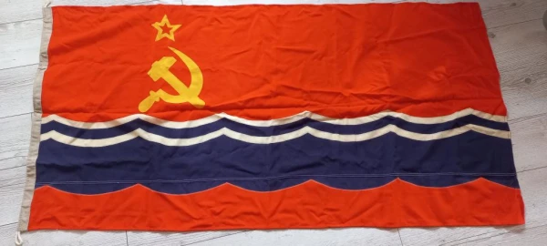 Эстонец, оштрафованный за вывешивание флага ЭССР, выиграл суд