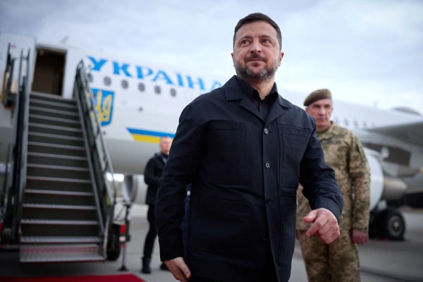 Зеленский прибыл в Бахрейн