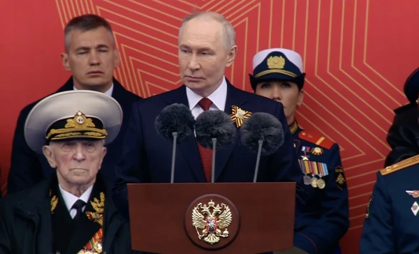 Президент России Владимир Путин на параде в Москве в 2026 году