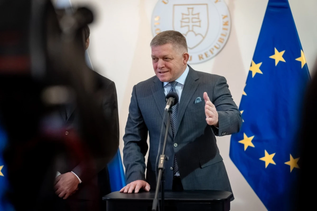 Изображение к статье: Фицо назвал Макрона единственным возможным лидером Евросоюза
