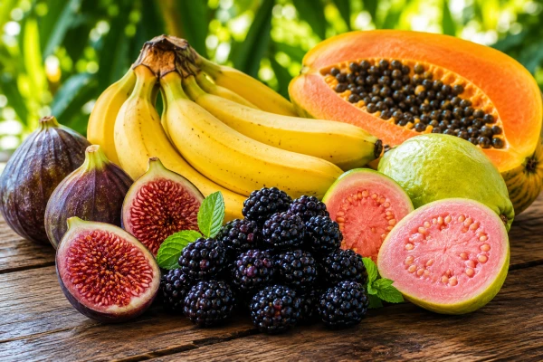 Изображение к статье: Фрукты, гуава, ежевика, бананы