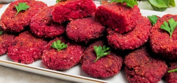Изображение к статье: Когда лучше солить фарш для сочных и вкусных котлет