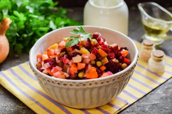 Изображение к статье: Как приготовить красивый и вкусный винегрет