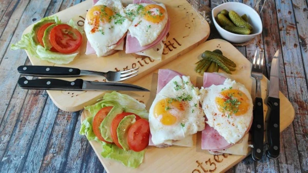 Изображение к статье: Как быстро и вкусно приготовить яичницу: 4 главных секрета