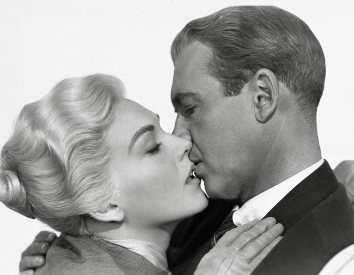 Ким Новак и Джеймс Стюарт