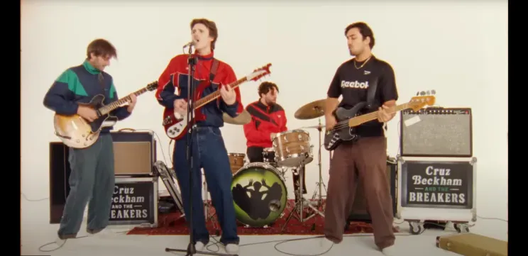 Группа The Breakers и Круз Бекхэм