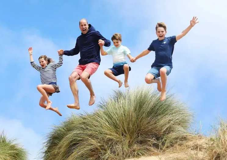 Принц Уильям с детьми