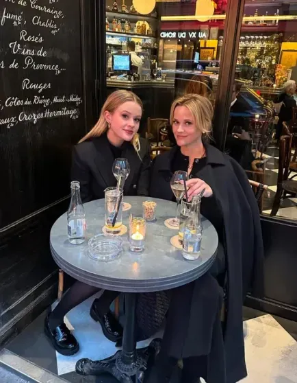 Риз Уизерспун с дочкой Авой