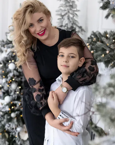 Эльвира Кретова с сыном