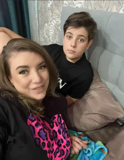 Эльвира Кретова с сыном