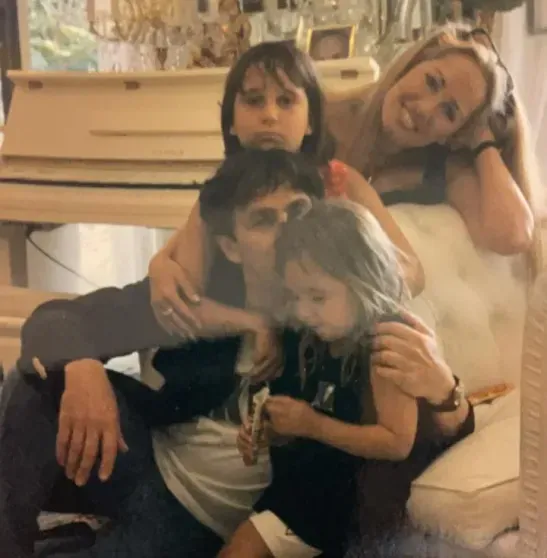 Umar Dzhabrailov with his wife and daughters