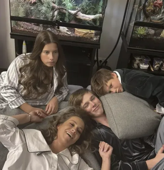 Юлия Барановская с детьми