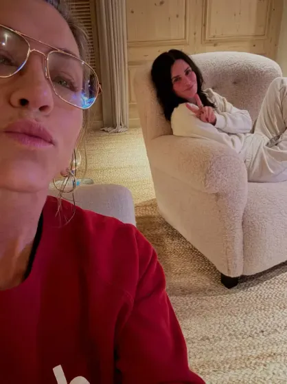 Дженнифер Энистон и Кортни Кокс