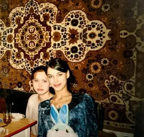 Ирина Шейк с сестрой