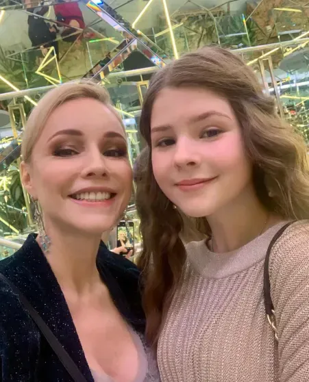 Марина Зудина и Мария Табакова