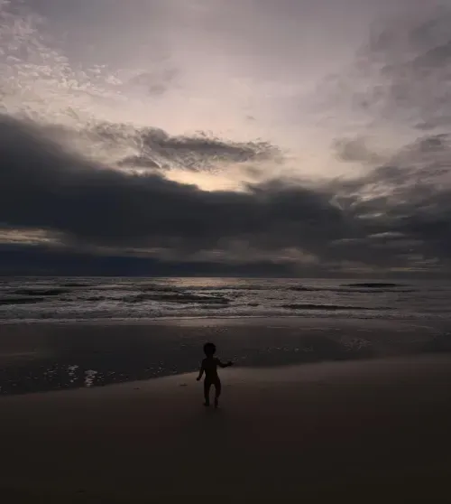 Сын Нары Баптиста и Венсана Касселя