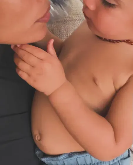 Нара Баптиста с сыном