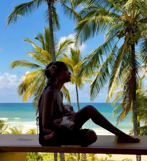 Нара Баптиста с сыном