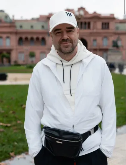 Роман Товстик