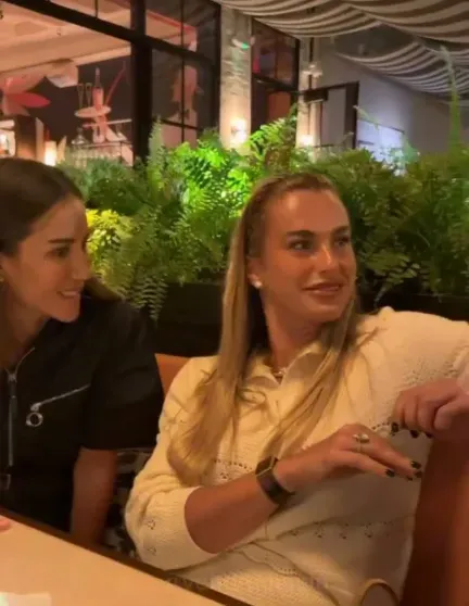 Aryna Sabalenka with a friend