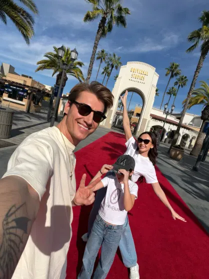 Alexey Vorobyov and Aida Garifullina with their daughter