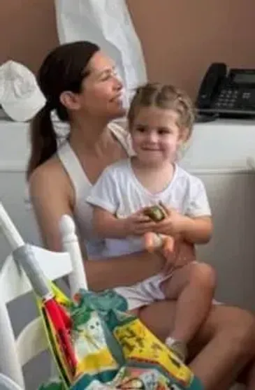 Dasha Zhukova with daughter Victoria