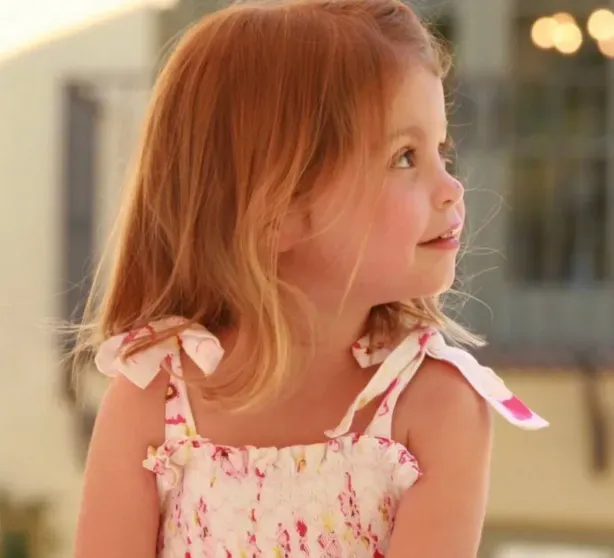 Кэрис Зета-Дуглас