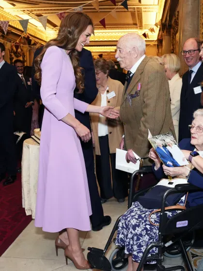 Кейт Миддлтон с гостем мероприятия