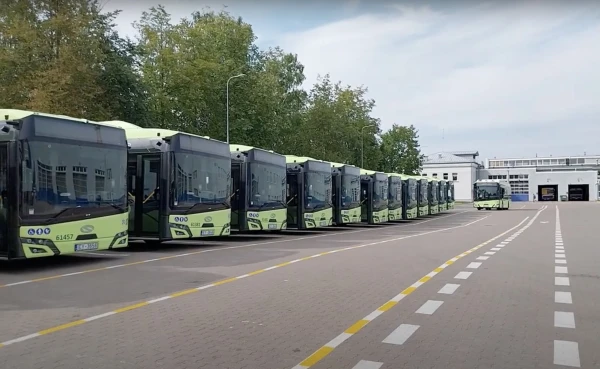 На улицы Риги вышли новые электробусы