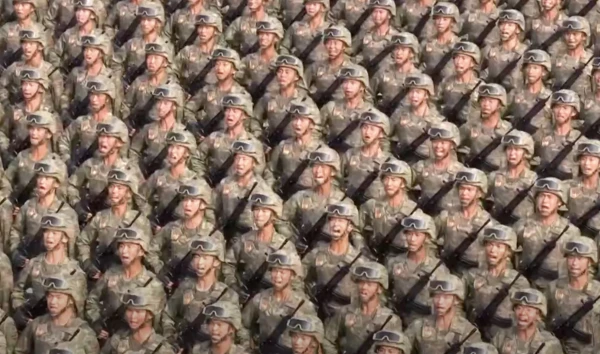 В Пекине прошел масштабный военный парад