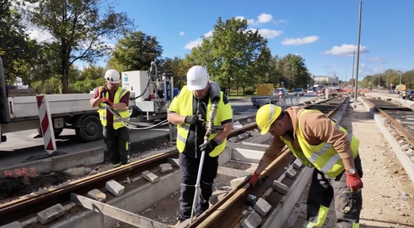 Продление линии трамвая №7 в Кенгарагсе идет полным ходом